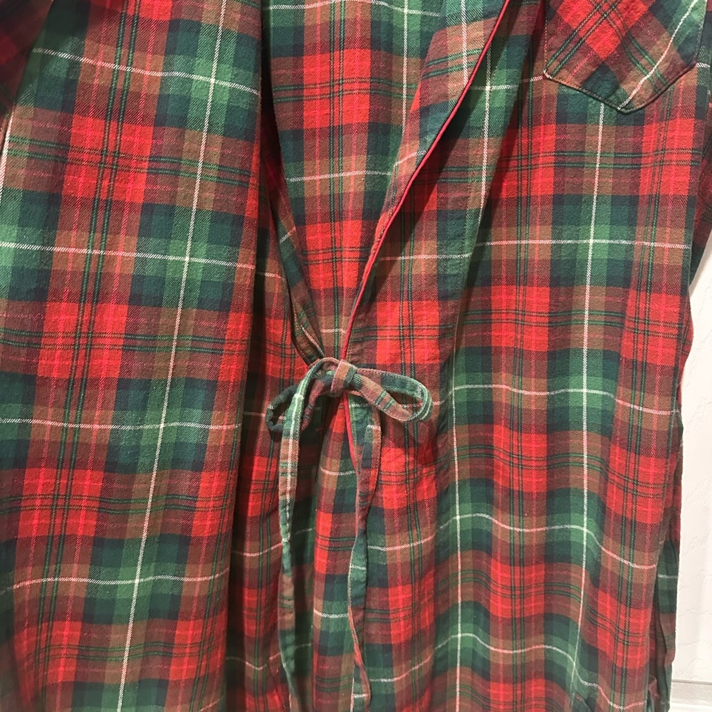 Duluth Trading Free Swinging flannel robe - Picture 7 of 11